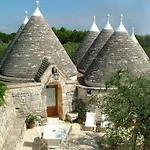 Masseria Cappuccini * أوستوني