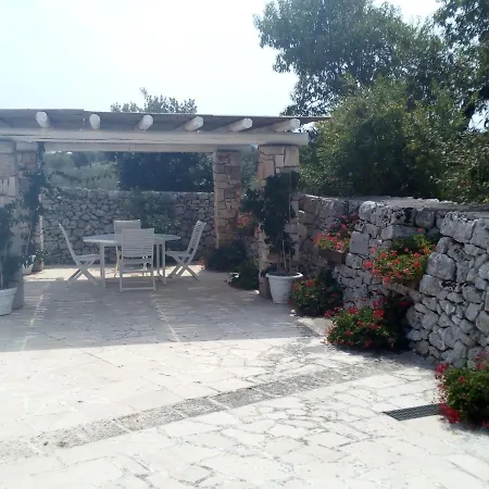 Masseria Cappuccini * Ostuni