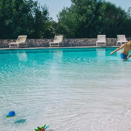Masseria Cappuccini Κατάλυμα σε φάρμα Ostuni